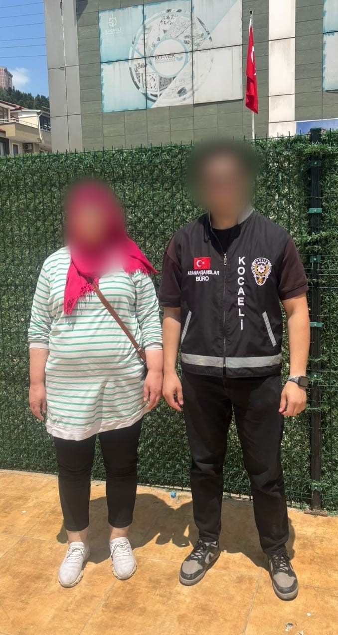 Dolandırıcılık suçundan kesinleşmiş 3 Yıl 4 Ay ağır hapis cezası bulunan Z.Y.E. (46) isimli şahıs...