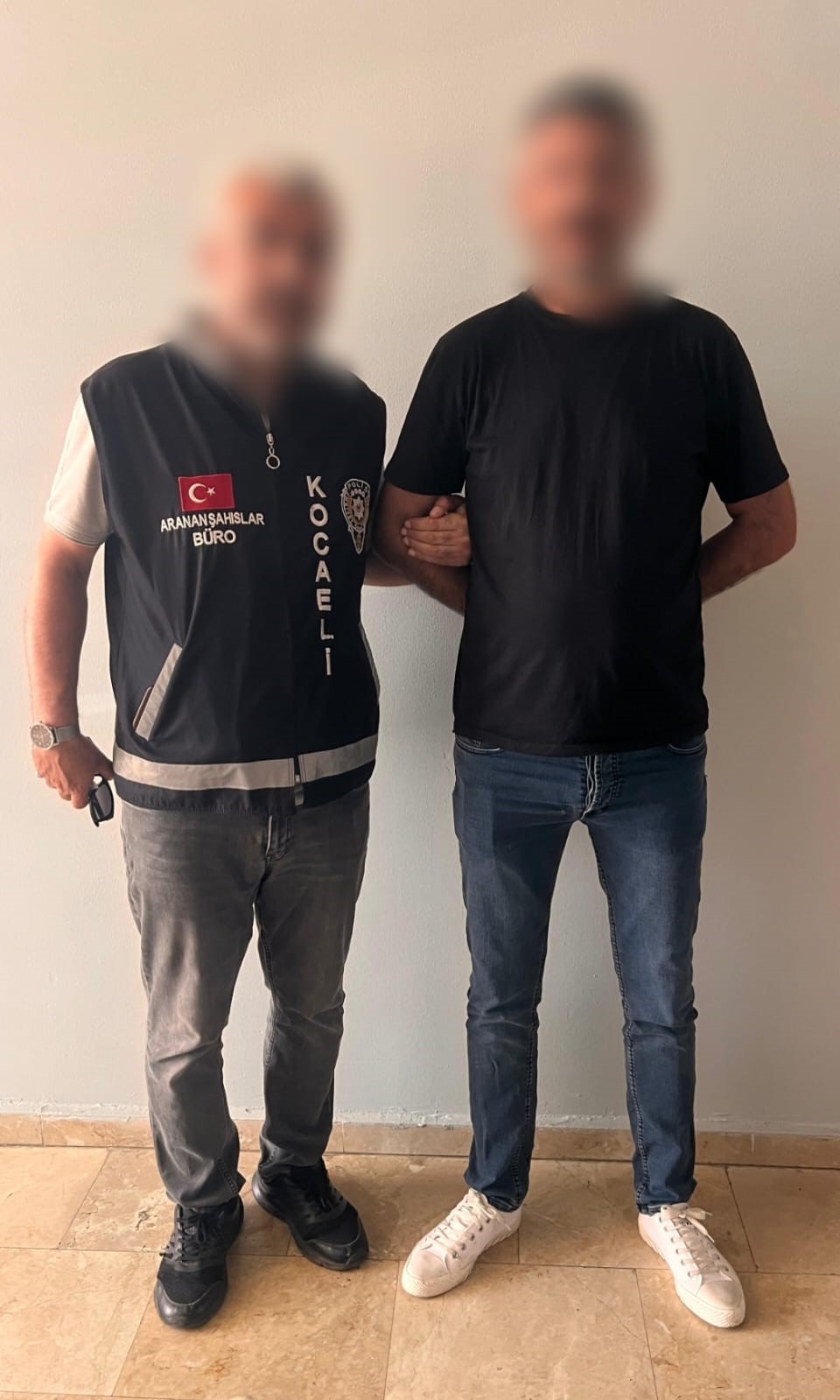2020 yılında Trabzon ilinde işlediği Dolandırıcılık suçundan kesinleşmiş 4 Yıl 2 Ay hapis cezası bulunan N.O. (44) isimli şahıs...