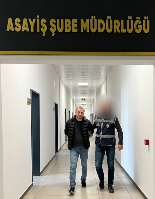 Çocuğun Cinsel İstismarı Suçundan 6 Yıl 8 Ay Hapis Cezası İle Aranan L.A.