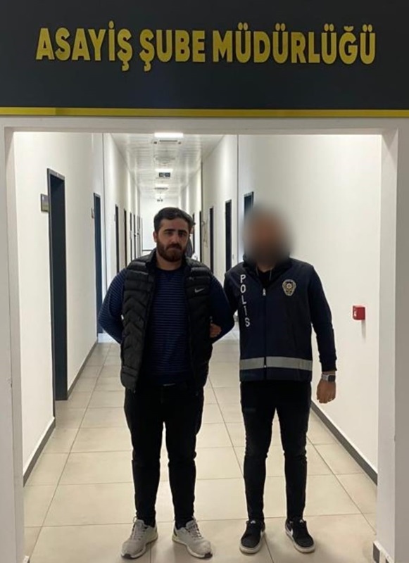 Kasten Yaralama Suçundan 4 Yıl 2 Ay Hapis Cezası İle Aranan O.Ö.